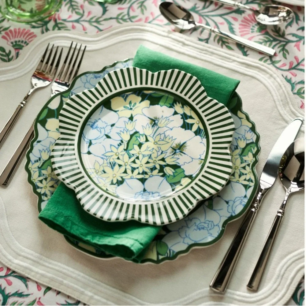 Green Lyla Dinner Plates‎